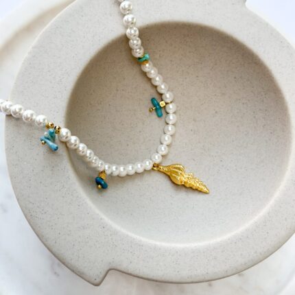 PEARL AND SHELL NECKLACE